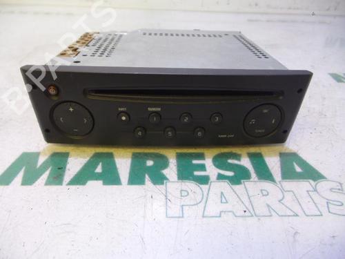 Used Radio RENAULT CLIO II (BB_, CB_) 1.2 16V (BB05, BB0W, BB11, BB27, BB2T, BB2U, BB2V, CB05,... (75 hp) 31435028
