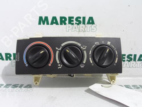 Used Climate control RENAULT MEGANE I Coach (DA0/1_) 1.6 16V (DA0B, DA04, DA11) (107 hp) 31507680