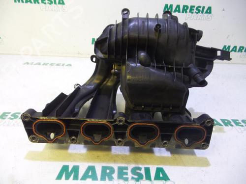 Used Injection rail Injection rail PEUGEOT 307 SW (3H) 2.0 16V (140 hp) 31532654 31532654