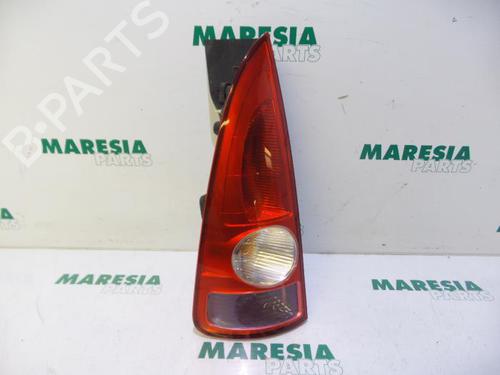 Farolim esquerdo RENAULT ESPACE IV (JK0/1_) 2.0 Turbo (JK0A, JK0B, JK0N) (163 hp) 31399398