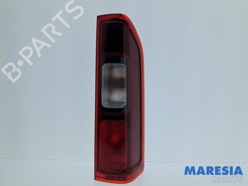 Used Right taillight Right taillight RENAULT TRAFIC III Van (FG_) 1.6 dCi 90 (FGME) (90 hp) 31456417 31456417