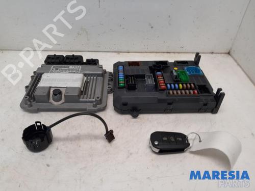 Used Engine control unit (ECU) PEUGEOT 208 I (CA_, CC_) 1.4 VTi (95 hp) 31440775