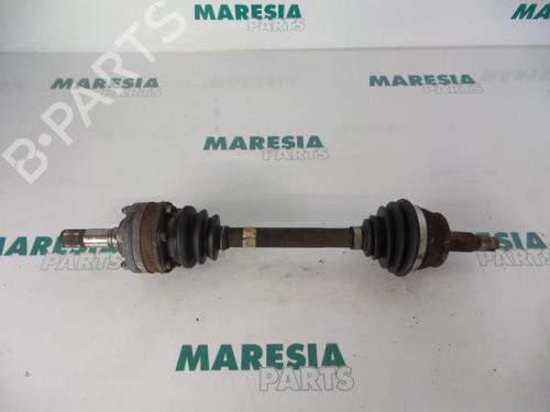 Used Left front driveshaft LANCIA KAPPA SW (838_) 2.0 20V (838BG1AA) (155 hp) 31460873