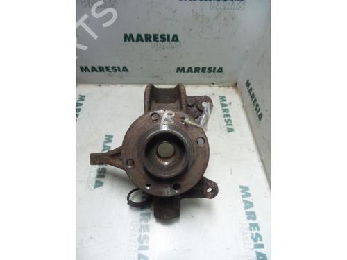 Used Right front steering knuckle RENAULT SCÉNIC II (JM0/1_) 1.6 (JM0C, JM0J, JM1B) (113 hp) 31409549