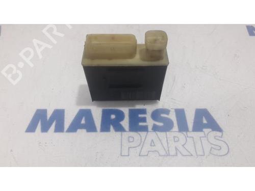 Used Electronic sensor PEUGEOT 308 SW II (LC_, LJ_, LR_, LX_, L4_) 1.6 BlueHDi 120 (120 hp) 31390646