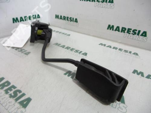 Used Electronic module Electronic module PEUGEOT 407 SW (6E_, 6D_) 2.0 HDi 135 (136 hp) 31493087 31493087