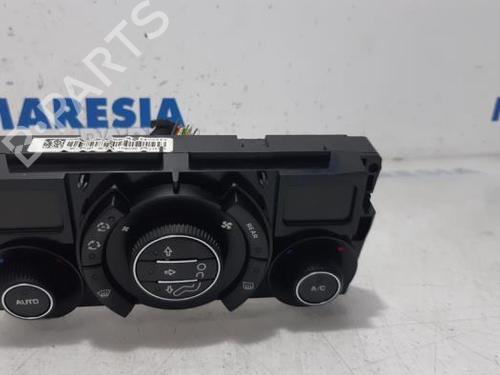 Used Climate control PEUGEOT 5008 (0U_, 0E_) 1.6 16V (156 hp) 31518131