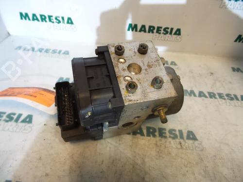 Used ABS pump RENAULT SCÉNIC I MPV (JA0/1_, FA0_) 1.6 BiFuel (JA04) (107 hp) 31457142