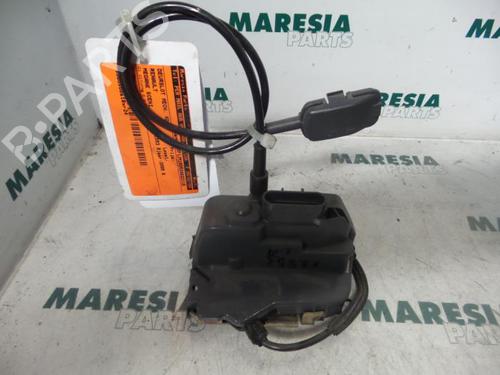 Used Electronic module RENAULT SCÉNIC II (JM0/1_) 1.6 16V (JM1R) (112 hp) 31460405