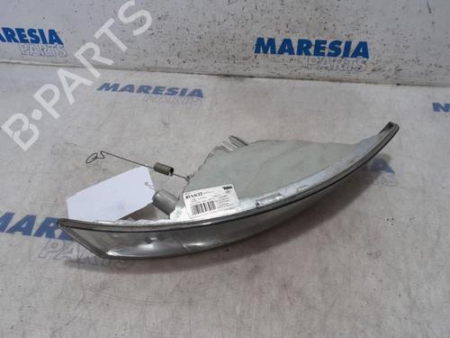Used Left front indicator RENAULT TRAFIC II Van (FL) 2.5 dCi 135 (FL0D) (135 hp) 31514642