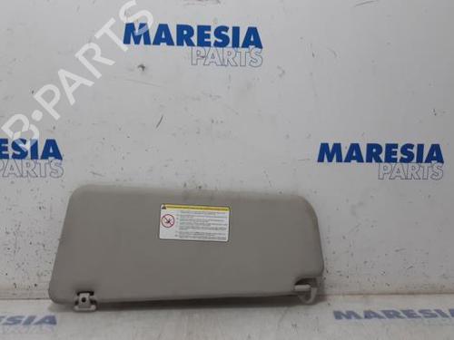 Used Right sun visor PEUGEOT EXPERT Van (VF3A_, VF3U_, VF3X_) 2.0 HDi 140 (136 hp) 31468003