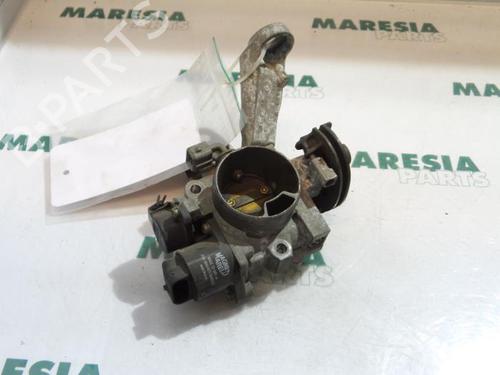 Used Throttle body RENAULT TWINGO I (C06_) 1.2 (C066, C068) (58 hp) 31418780