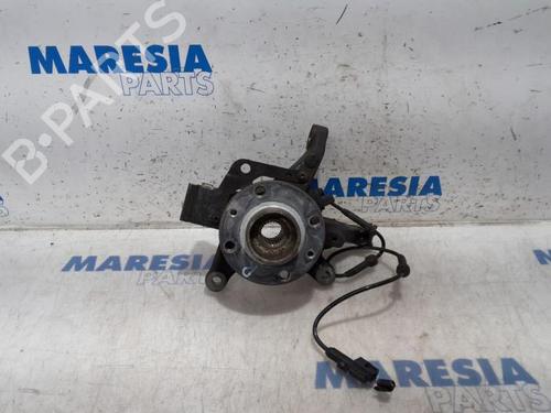 Used Right front steering knuckle RENAULT CAPTUR I (J5_, H5_) 1.2 TCe 120 (118 hp) 31386004