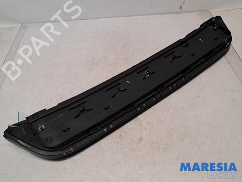 Grill CITROËN C3 III (SX) 1.2 PureTech 82 | BP31472037C40