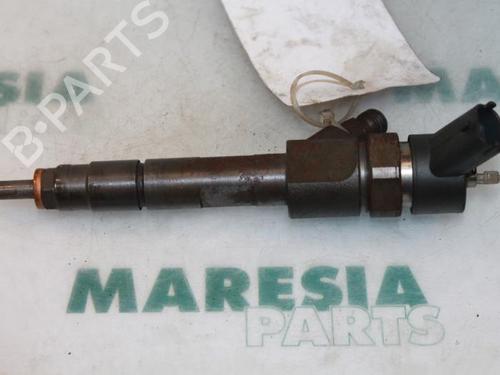 Used Injector RENAULT LAGUNA II (BG0/1_) 1.9 dCi (BG08, BG0G) (120 hp) 31501561