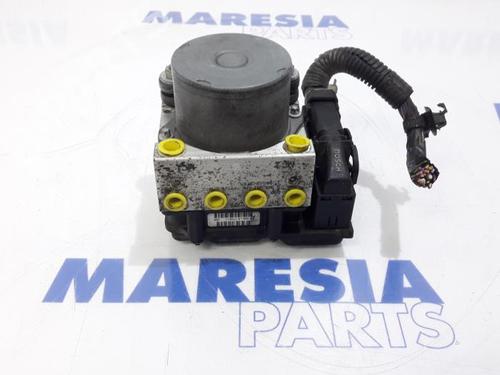 Used ABS pump PEUGEOT 107 (PM_, PN_) 1.0 (68 hp) 31420823