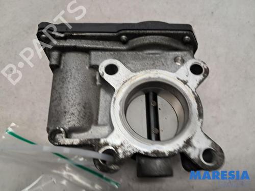 Used Throttle body RENAULT CAPTUR I (J5_, H5_) 1.2 TCe 120 (118 hp) 31436370