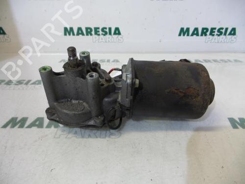 front-wiper-motor-renault-twingo-i-c06_-1993-1994-1995-1996-1997-1998-1999-2000-2001-2002-2003-2004-2005-2006-2007-2008-2009-2010-2011-2012-31530153 main image