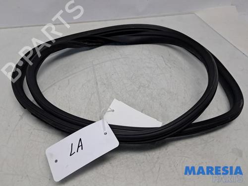 Gummiliste PEUGEOT 108 1.0 VTi 72 (72 hp) 31409968