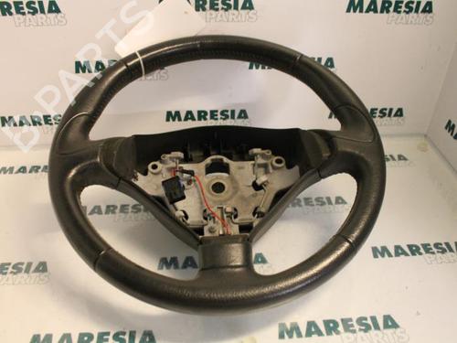 Used Steering wheel PEUGEOT 407 (6D_) 2.0 HDi 135 (6DRHRH, 6DRHRE, 6DRHRG, 6DRHRJ) (136 hp) 31447888
