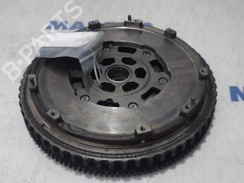 Used Flywheel RENAULT MEGANE IV Hatchback (B9A/M/N_) 1.2 TCe 100 (B9MS) (100 hp) 31433473