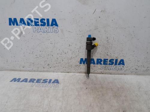 Inyector LANCIA DELTA III (844_) 1.6 D Multijet (844.AXC11, 844.AXC1A) (120 hp) 31529137