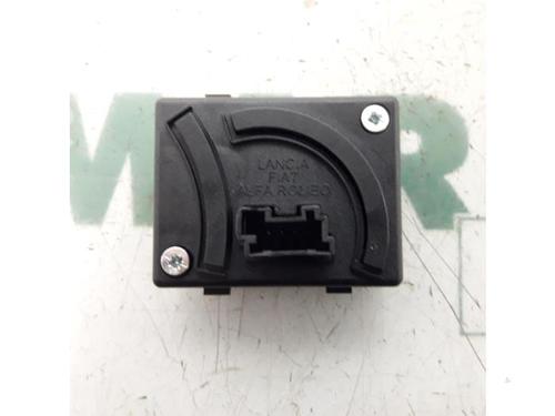 Control unit FIAT 500L (351_, 352_) 0.9 (199LYC1B) | BP31495179M11