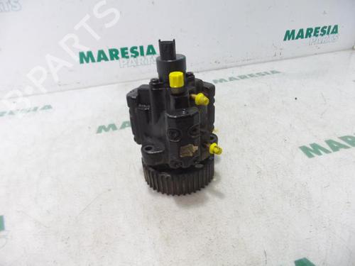 Used Fuel pump FIAT MULTIPLA (186_) 1.9 JTD 110 (110 hp) 31477244
