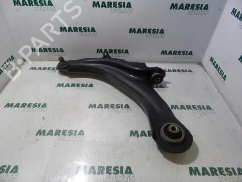 left-front-suspension-arm-renault-megane-ii-estate-km01_-2003-2004-2005-2006-2007-2008-2009-2010-2011-2012-31531748 main image