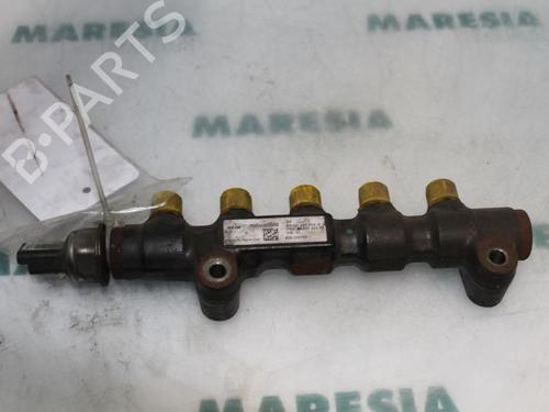 Used Injection rail CITROËN C4 Picasso I MPV (UD_) 1.6 HDi (109 hp) 31525473
