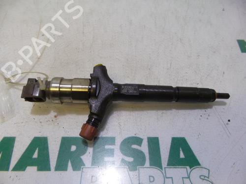 Used Injector RENAULT ESPACE IV (JK0/1_) 3.0 dCi (JK0J, JK0V) (177 hp) 31535701