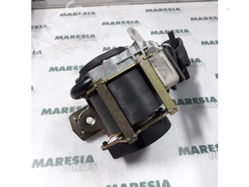 Used Rear right seatbelt RENAULT LAGUNA II (BG0/1_) 1.6 16V (BG0A, BG0L) (107 hp) 31404831