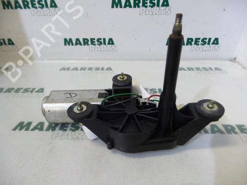 Used Rear wiper motor FIAT PUNTO (188_) 1.2 16V 80 (188.233, .235, .253, .255, .333, .353, .639,... (80 hp) 31469629