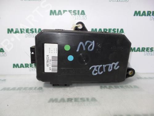 Used Control unit FIAT STILO (192_) 1.9 JTD (192_XF1A) (80 hp) 31511951