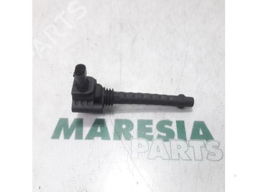 Used Ignition coil FIAT 500 (312_) 0.9 (312AXG1A, 312.AXG11) (86 hp) 31403467