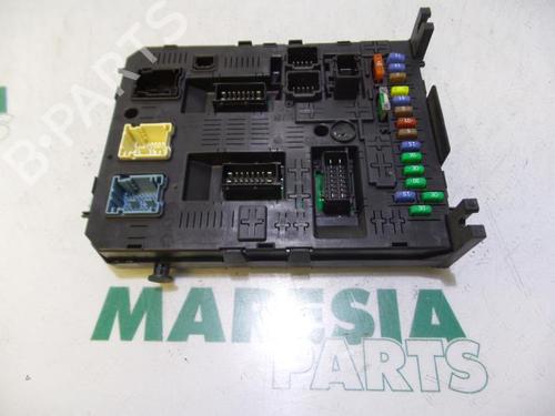 Used Fuse box CITROËN JUMPY II Van 1.6 HDi 90 16V (90 hp) 31440052