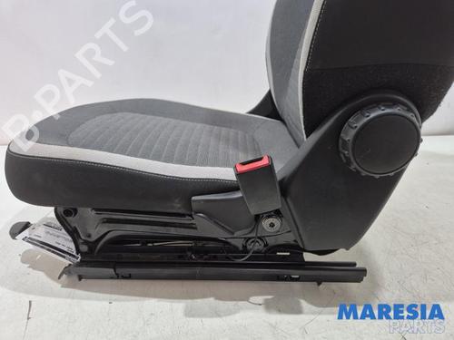Right front seat RENAULT TWINGO III (BCM_, BCA_) 1.0 SCe 70 | BP31489955C16