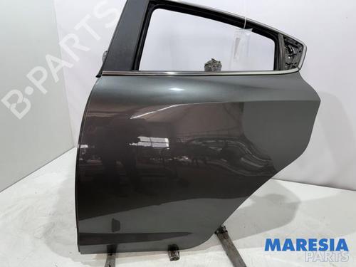 Used Left rear door Left rear door 31531996 31531996