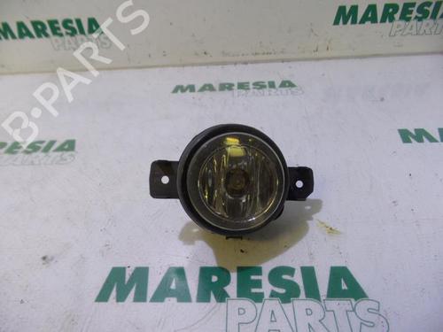 left-front-fog-light-renault-clio-ii-bb_-cb_-1998-1999-2000-2001-2002-2003-2004-2005-2006-2007-2008-2009-2010-2011-2012-2013-2014-2015-2016-31417152 main image