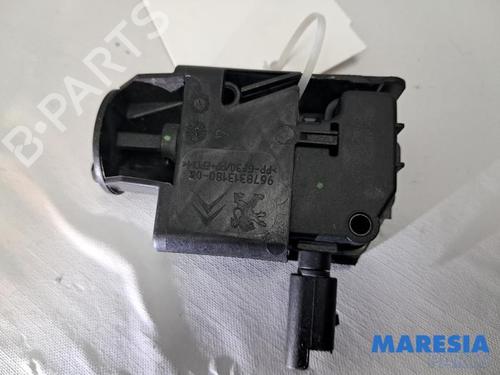 Fuel door actuator CITROËN C4 Grand Picasso II (DA_, DE_) 1.6 THP 165 | BP31395178E18