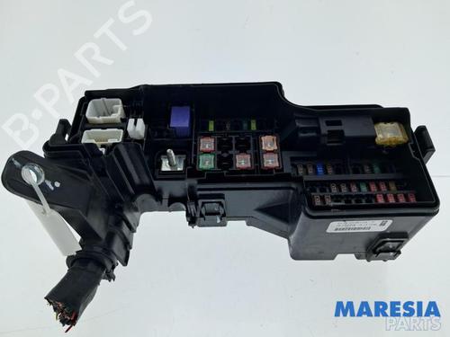 Used Fuse box Fuse box CITROËN C1 II (PA_, PS_) 1.0 VTi 68 (69 hp) 33832630 33832630