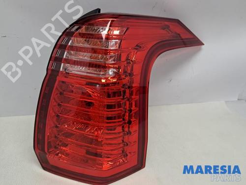 Højre baglygte PEUGEOT 5008 (0U_, 0E_) 1.6 16V (156 hp) 31632131