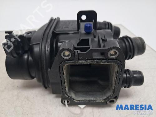 Used Thermostat housing Thermostat housing PEUGEOT 3008 II SUV (MC_, MR_, MJ_, M4_) 1.2 THP/ PureTech 130 (MRHNSM, MRHNSU, MRHNSJ, MRHNYW,... (131 hp) 39961191 39961191