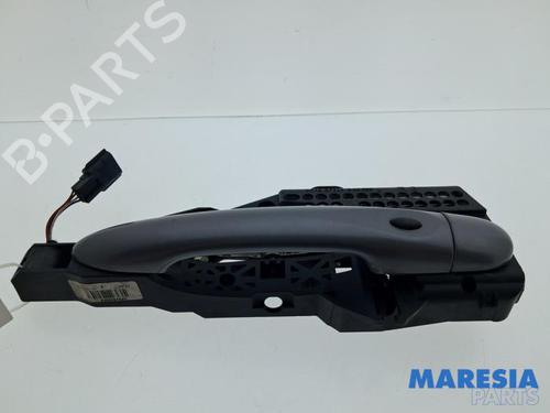 Used Front right exterior door handle Front right exterior door handle 38569493 38569493