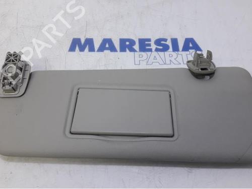 right-sun-visor-renault-clio-iv-bh_-2012-2013-2014-2015-2016-2017-2018-2019-2020-2021-31449752 main image