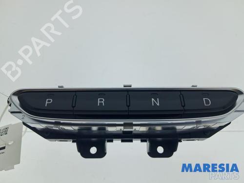 Used Gear lever Gear lever FIAT 500e (332_) Elektro 3+1 (FA1) (118 hp) 36093218 36093218