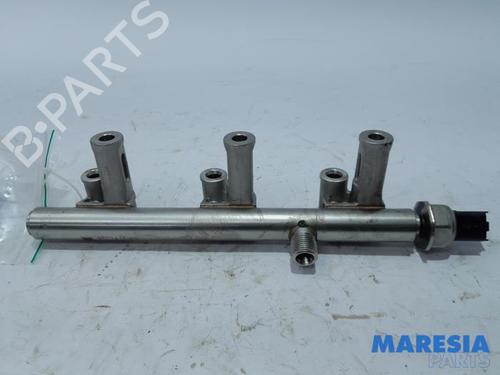 Used Injection rail PEUGEOT 308 II (LB_, LP_, LW_, LH_, L3_) 1.2 THP 130 (131 hp) 31410800