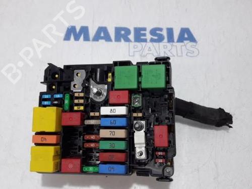 Used Fuse box CITROËN C3 III (SX) 1.2 VTi 82 (82 hp) 31489813