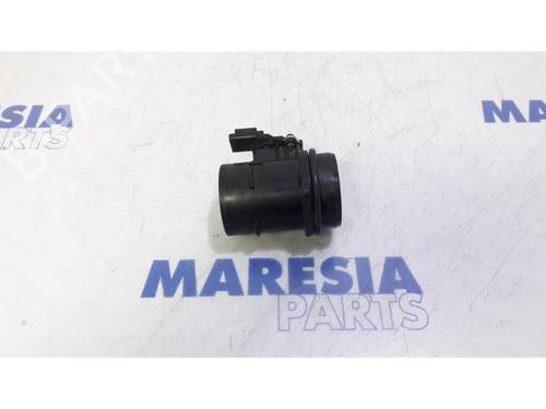 Used Mass air flow sensor PEUGEOT 5008 (0U_, 0E_) 1.6 HDi (112 hp) 31450916