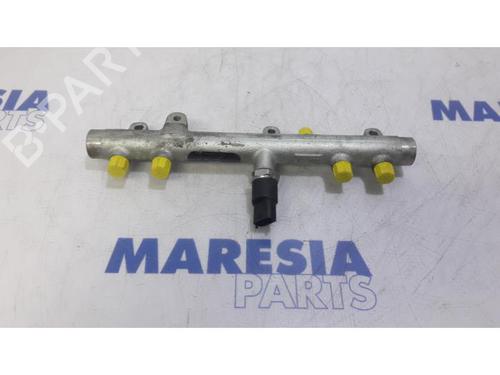 Used Injection rail CITROËN JUMPER I Van (244) 2.8 HDi (128 hp) 31535536
